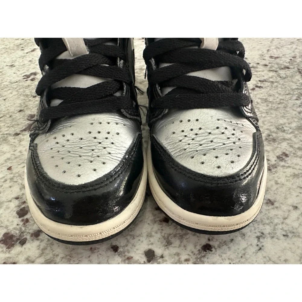 Nike Air Jordan 1 Mid SE Sneakers shoes 1.5Y
